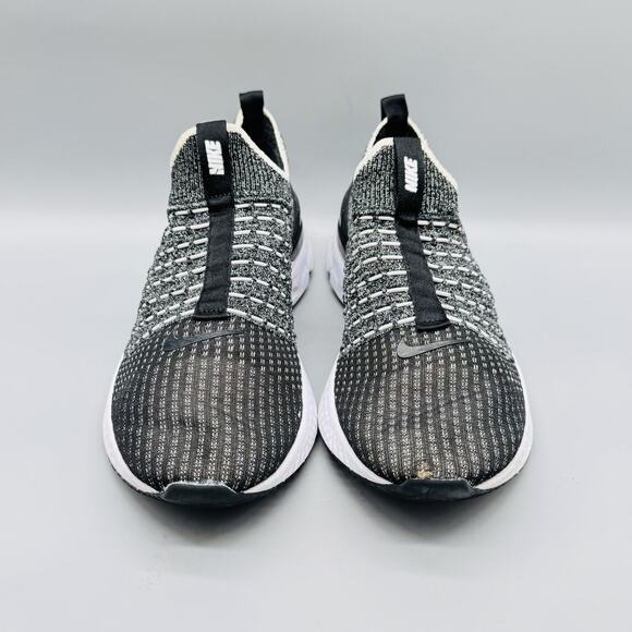 Nike Shoes Womens 9 Black White React Phantom Run Flyknit 2 Running Sneakers - Picture 3 of 12